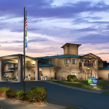 Holiday Inn Express Hotel & Suites Arcata/Eureka-Airport Area By Ihg McKinleyville Esterno foto
