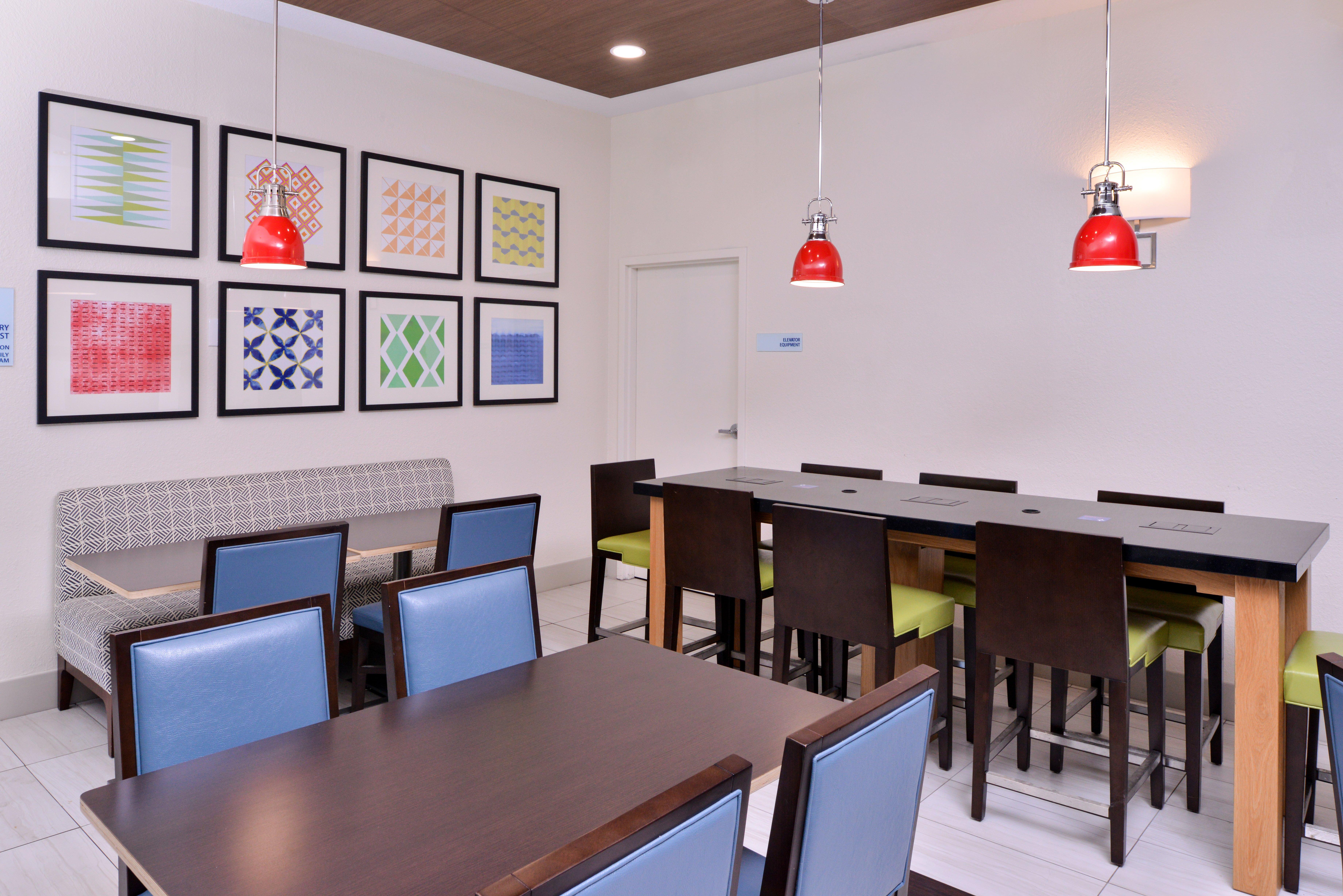 Holiday Inn Express Hotel & Suites Arcata/Eureka-Airport Area By Ihg McKinleyville Esterno foto
