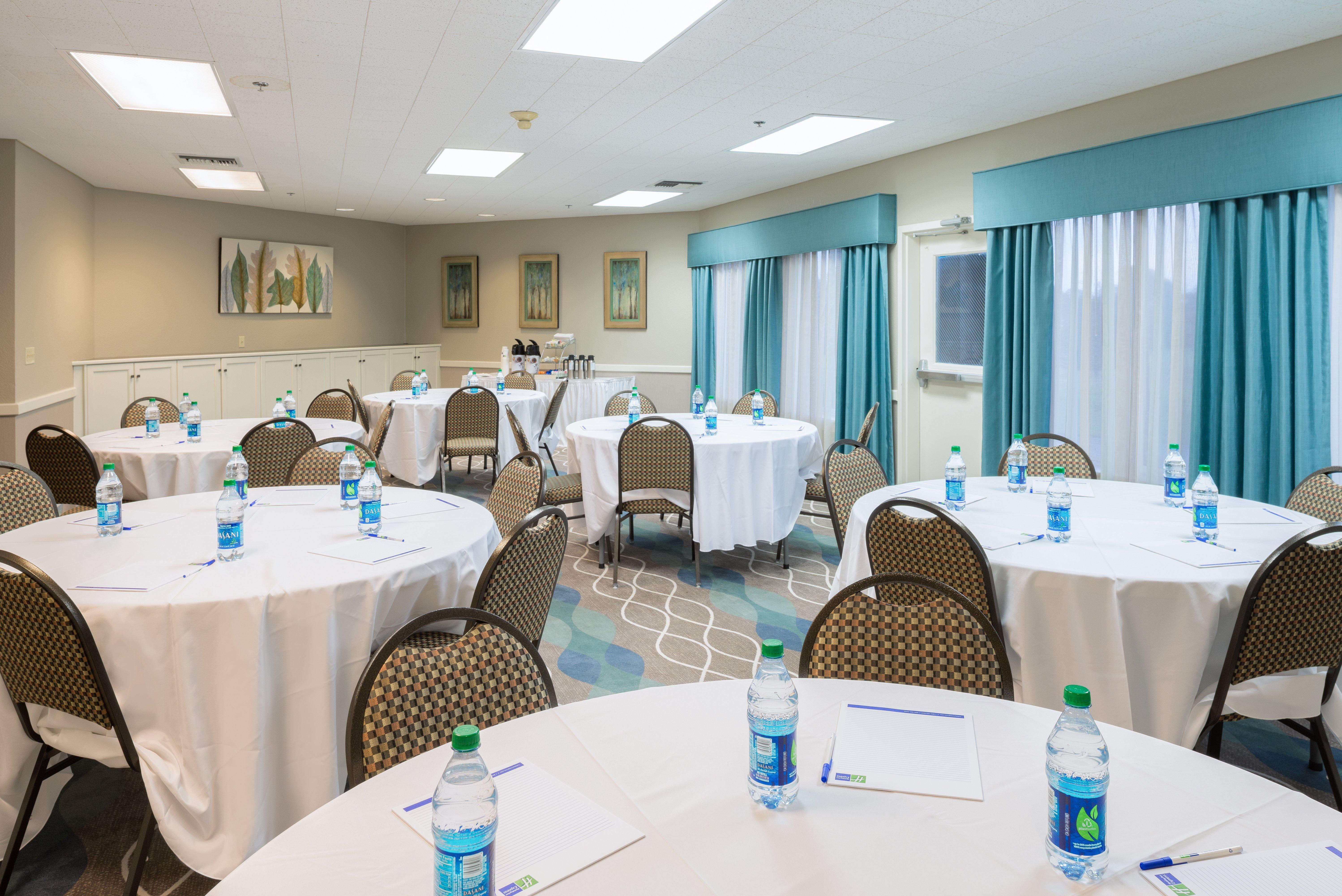 Holiday Inn Express Hotel & Suites Arcata/Eureka-Airport Area By Ihg McKinleyville Esterno foto