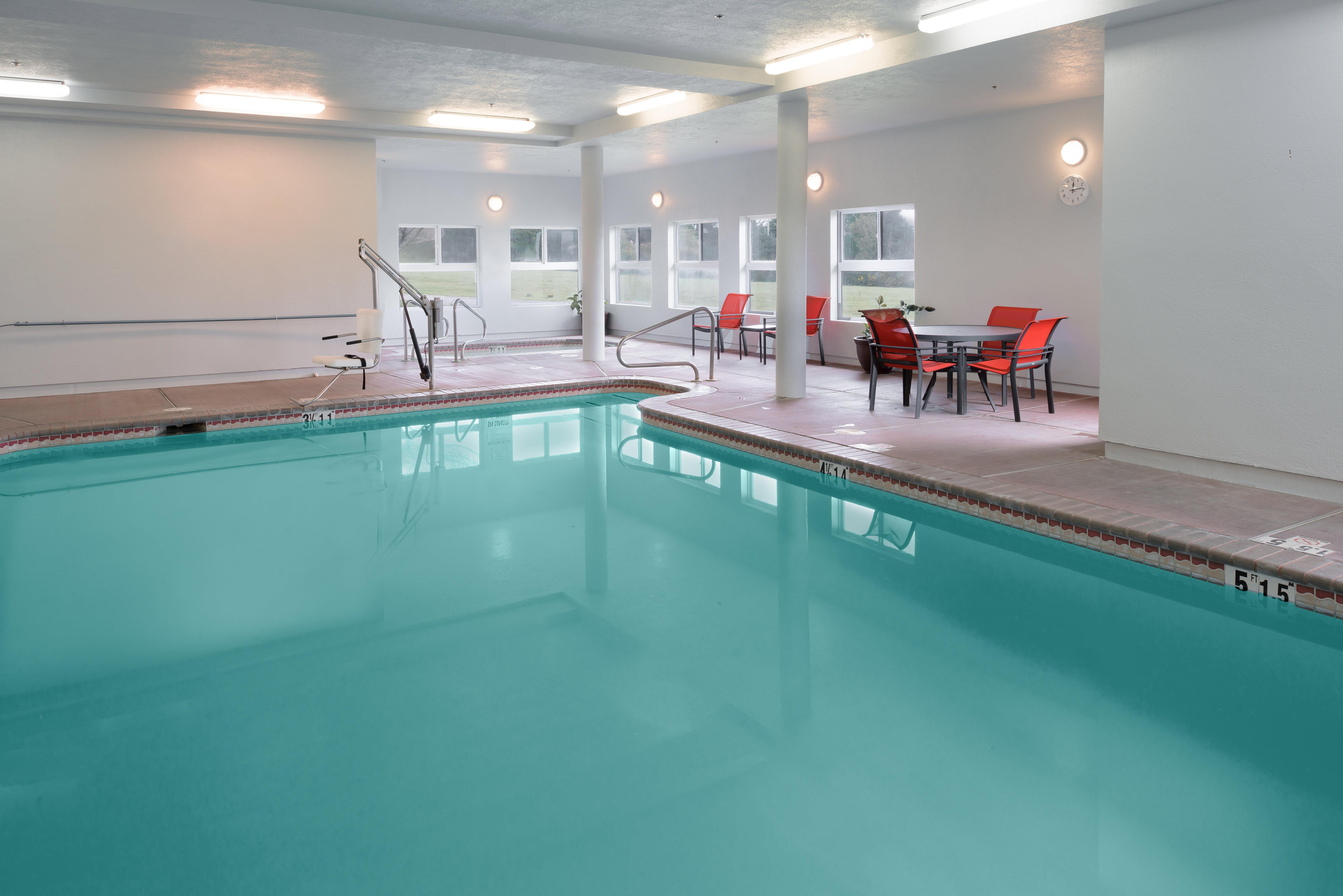 Holiday Inn Express Hotel & Suites Arcata/Eureka-Airport Area By Ihg McKinleyville Esterno foto