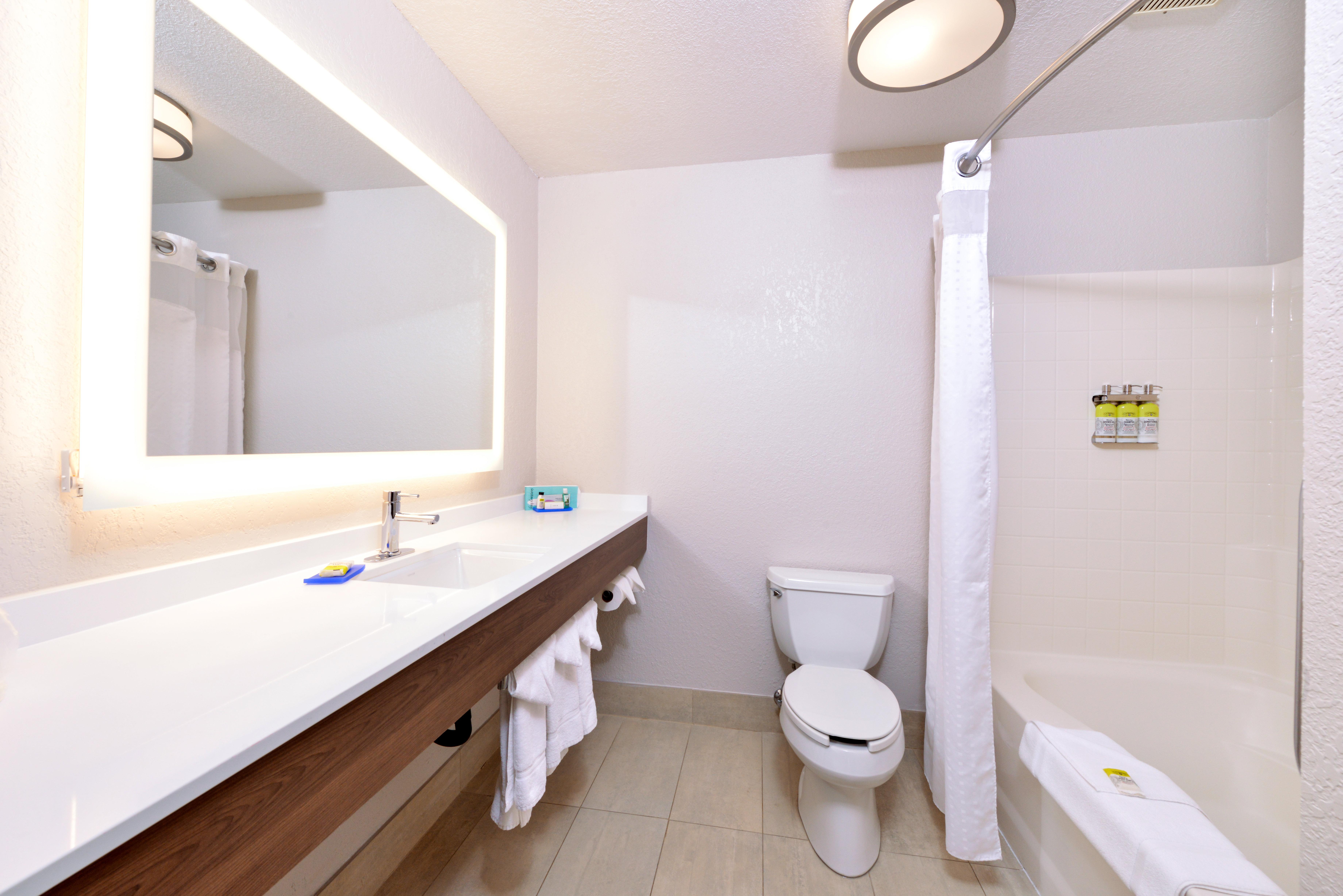 Holiday Inn Express Hotel & Suites Arcata/Eureka-Airport Area By Ihg McKinleyville Esterno foto