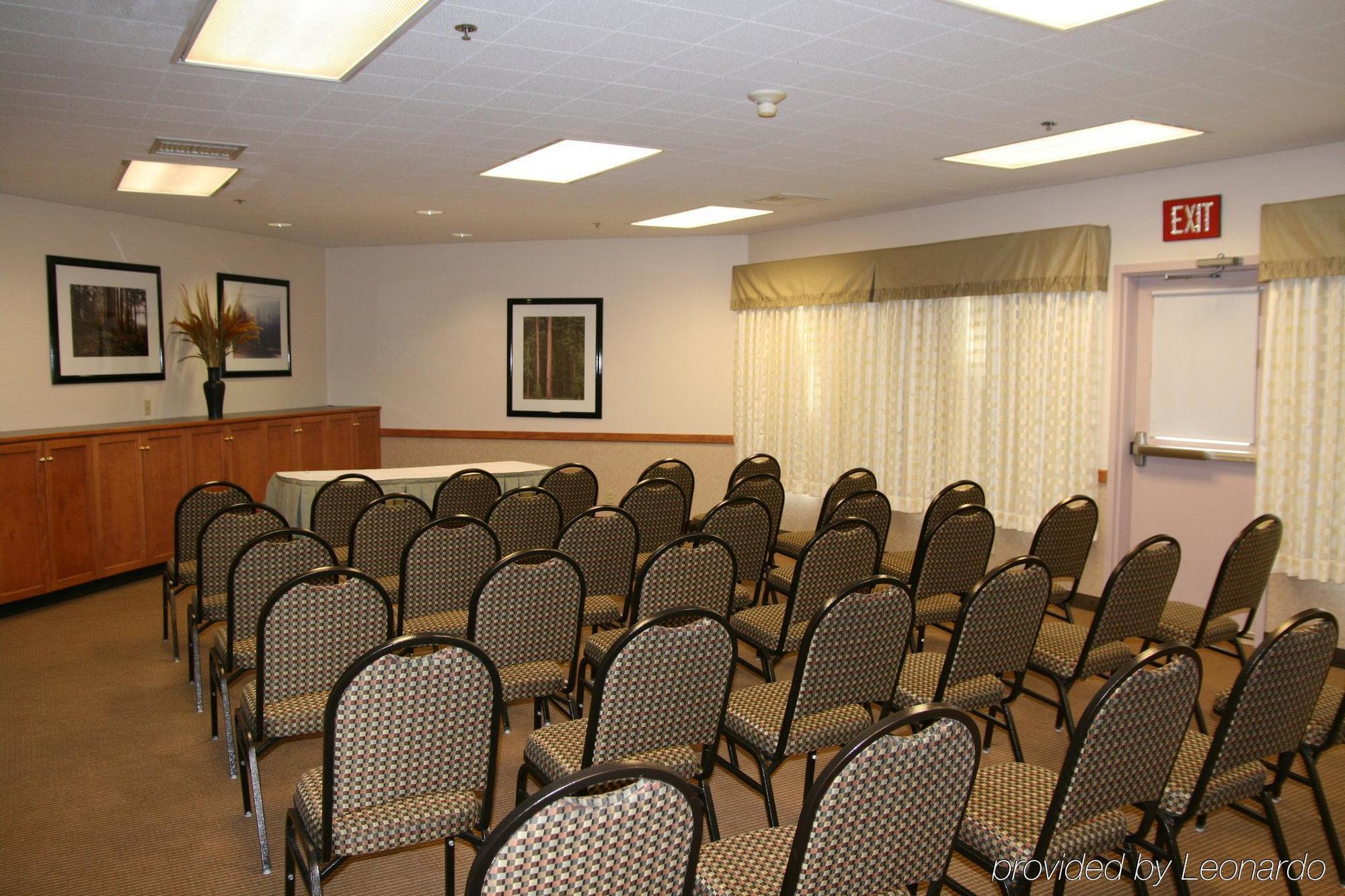 Holiday Inn Express Hotel & Suites Arcata/Eureka-Airport Area By Ihg McKinleyville Servizi foto