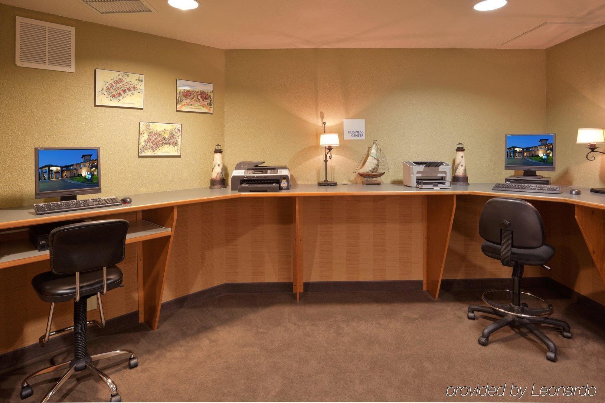 Holiday Inn Express Hotel & Suites Arcata/Eureka-Airport Area By Ihg McKinleyville Servizi foto